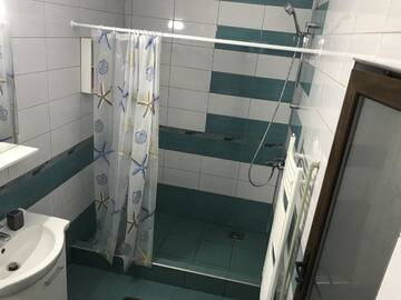 Фото номера Трехместный номер с собственной ванной комнатой Гостевой дом Casa Leo г. Доуэ-Май 9