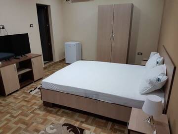 Фото номера Трехместный номер с собственной ванной комнатой Гостевой дом Casa Leo г. Доуэ-Май 5
