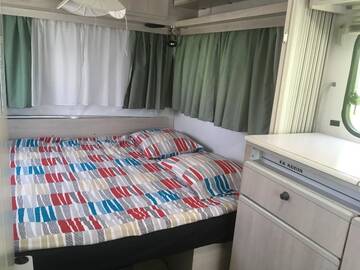 Фото номера Дом-фургон Кемпинги Oz Camping 2mai г. Доуэ-Май 3